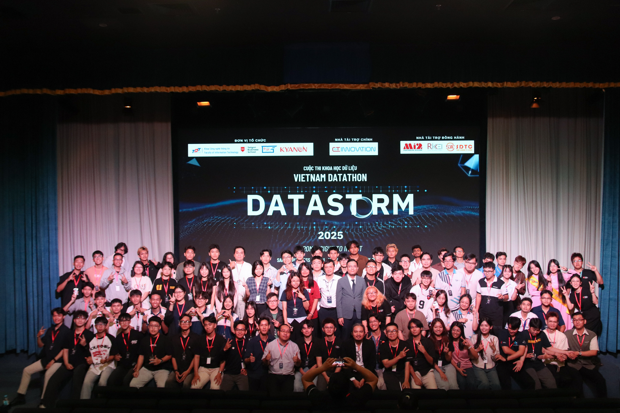 Vietnam Datathon – Datastorm 2025